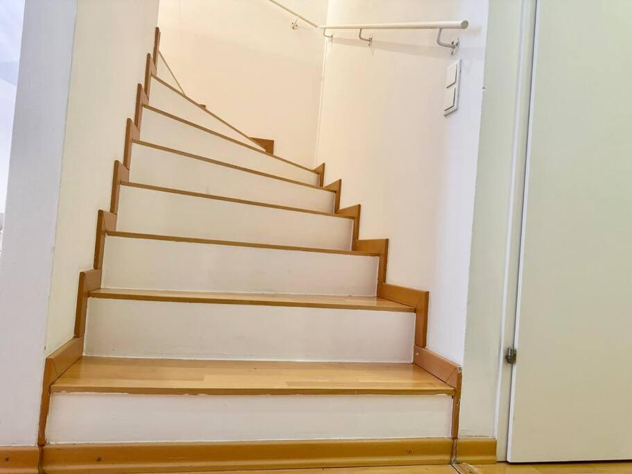 90 M2 Maisonette With Free Parking * Wien