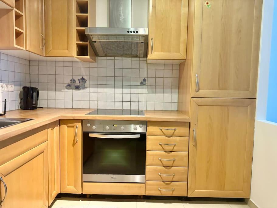 90 M2 Maisonette With Free Parking * Wien